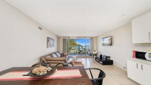 Ruang duduk di Oceanview Haven - Ettalong Beach