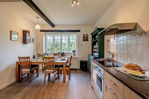 Køkken eller tekøkken på Toad Hall