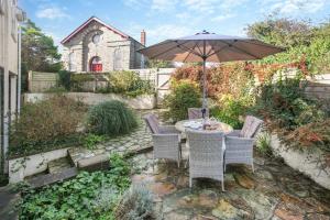 Aed väljaspool majutusasutust Cherry Tree Cottage