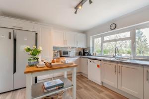 Gallery image of Lilywood in Lyminge +18 photos