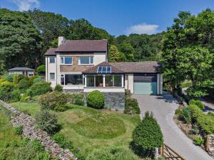 Сад в Lakeview Vista