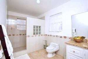 Ένα μπάνιο στο Landsdown House 5bd by ZenBreak +11 φωτογραφίες