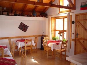 En restaurant eller et andet spisested på Guesthouse Argacho