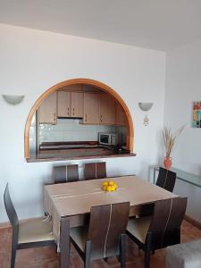 Η κουζίνα ή μικρή κουζίνα στο Nice apartment with views in Cumbre del Sol