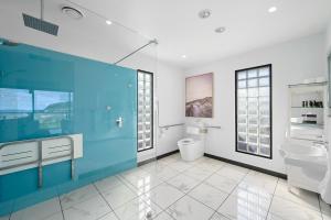 Phòng tắm tại Horizon Deluxe Apartments +17 ảnh