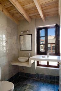 Ванная комната в C&M Residence Chania Old Town