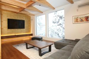 TV a/nebo společenská místnost v ubytování Alpine Tenshi Villas - Vacation STAY 47247v