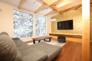 TV a/nebo společenská místnost v ubytování Alpine Tenshi Villas - Vacation STAY 60200v
