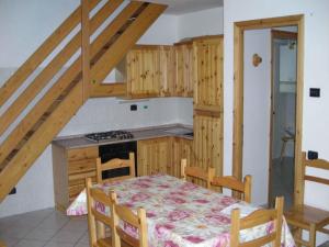 Η κουζίνα ή μικρή κουζίνα στο Apartment in Antey-Saint-André near Ski Area