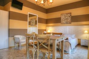 Gallery image of La Casetta di Lina Rooms and Apartments in Verona