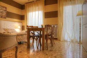 Posezení v ubytování La Casetta di Lina Rooms and Apartments