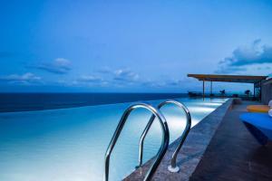 Πισίνα στο ή κοντά στο The Bheemli Resort Managed by AccorHotels