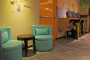 Posezení v ubytování Backpackers Hostel - Taipei Changchun