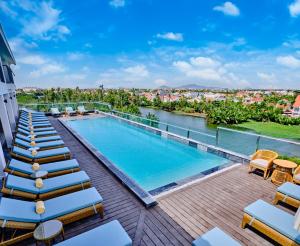 Bazén v ubytování Little Oasis - An Eco Friendly Hotel & Spa nebo v jeho okolí