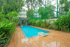 Bazén v ubytování Casa Del Mar 4-BHK Villa with Pool, Bars, TV Lounge, Gazebo & Terraces nebo v jeho okolí + 37 fotografií