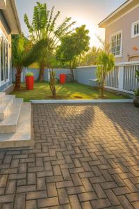 Taman di luar Charming modern house