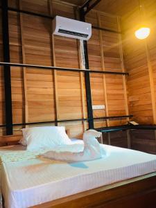 Φωτογραφία από το άλμπουμ του Barewood Bliss Villa 