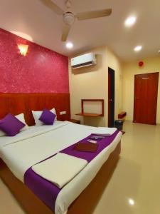 Postel nebo postele na pokoji v ubytování Hotel P I international