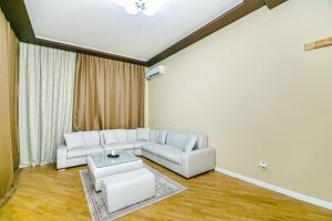 Фотография из галереи Lux Apartment View Nizami str в Баку