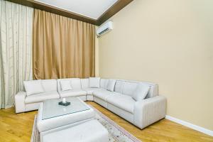Фотография из галереи Lux Apartment View Nizami str в Баку