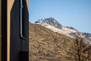 En generel udsigt til bjerge eller udsigt til bjerge taget fra feriehuset