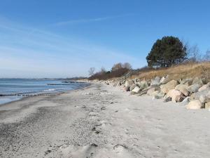 Φυσικό τοπίο κοντά σε αυτή η παραθεριστική κατοικία +17 φωτογραφίες