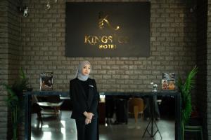 Oaspeți care stau la Kingston Hotel 4 - TRX