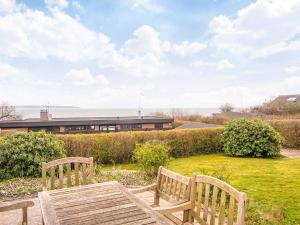 Κήπος έξω από το 6 person holiday home in Børkop-By Traum