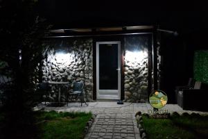 Κήπος έξω από το Family Tiny Houes