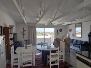 Posezení v ubytování Villa by the sea