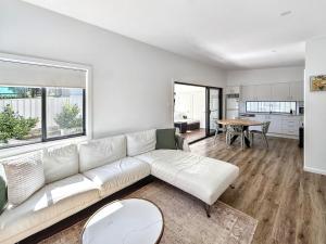 Χώρος καθιστικού στο Kahibah Guesthouse +12 φωτογραφίες