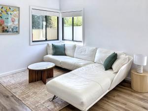 Χώρος καθιστικού στο Kahibah Guesthouse