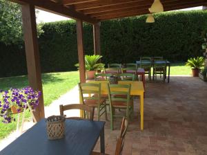 A garden outside Il Gallo Del Vicino