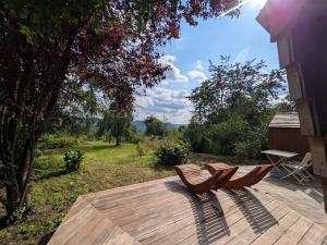 Zahrada ubytování la pomme de pin Cornesse