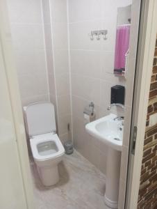 Ένα μπάνιο στο Paronyan apartment