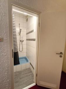 Ένα μπάνιο στο Hostel 45