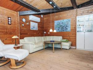 Χώρος καθιστικού στο 6 person holiday home in Glesborg-By Traum