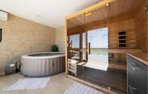 Φωτογραφία από το άλμπουμ του Stunning Home In Kamesnica With Sauna σε Kamešnica