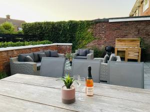 Fotografie z fotogalerie ubytování Large villa opposite beach in Great Yarnouth v destinaci Great Yarmouth