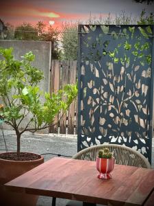 Fotografie z fotogalerie ubytování Hôtel Auberge Provençale v destinaci Saint-Raphaël