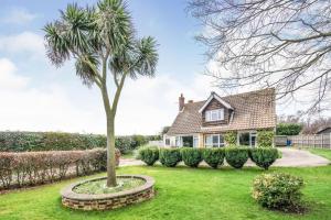 Zahrada ubytování 4 bed Coastal cottage sleeping 10 with hot tub