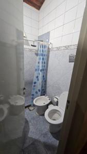 Koupelna v ubytování Casa en Barrio Ceramista 1 - Rawson