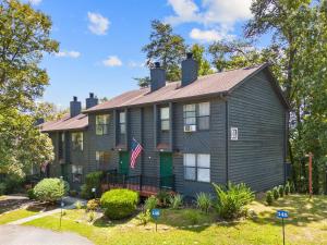 Το κτήριο όπου στεγάζεται  η παραθεριστική κατοικία