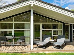 Αίθριο ή υπαίθριος χώρος στο 7 person holiday home in Gilleleje