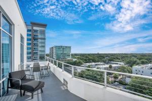 Μπαλκόνι ή βεράντα στο 2 Bdrm Penthouse with Billiards