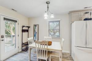Gallery image of Oaks by the Sea in Emerald Isle
