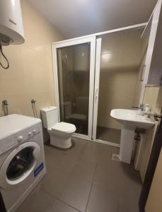 Bilik mandi di Studio center Budva