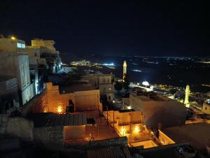 Γενική άποψη της πόλης Μαρντίν ή θέα της πόλης από  αυτό το ξενοδοχείο