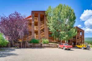 Gallery image of Walk to Angel Fire Resort Getaway with Balcony in Angel Fire