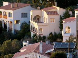 Bygningen som feriehuset ligger i